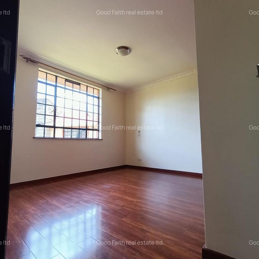 4 Bed Townhouse with En Suite in Kiambu Road - 10
