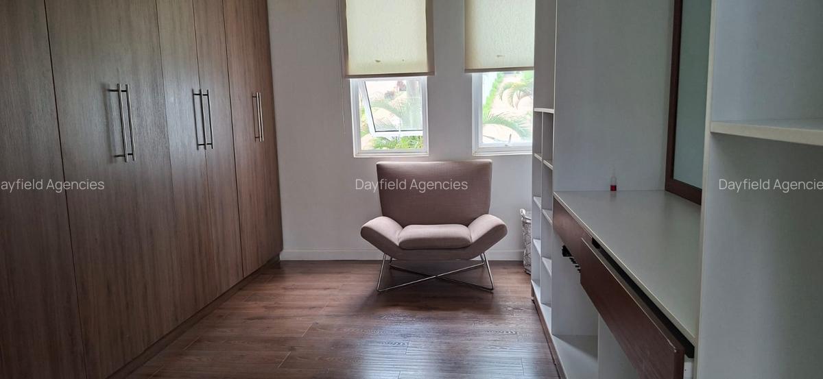 4 Bed House with En Suite in Spring Valley - 6