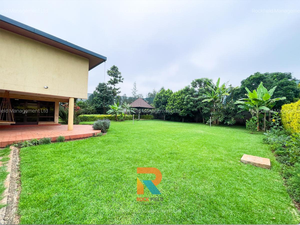 4 Bed Townhouse with En Suite at Runda Mumwe - 18