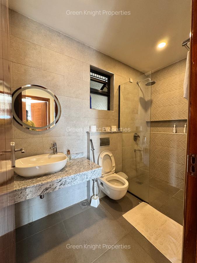 Serviced 2 Bed Apartment with En Suite in Lavington - 6