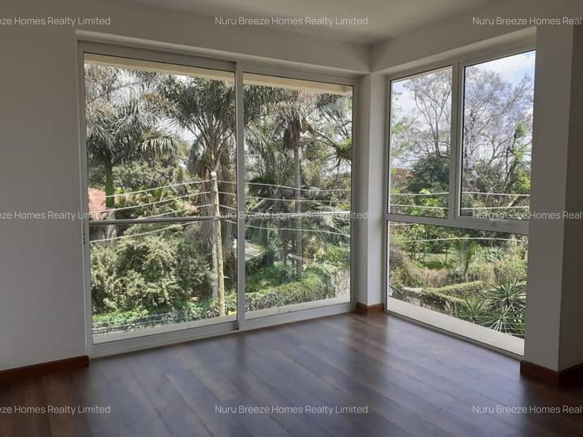 4 Bed Townhouse with En Suite in Lavington - 8