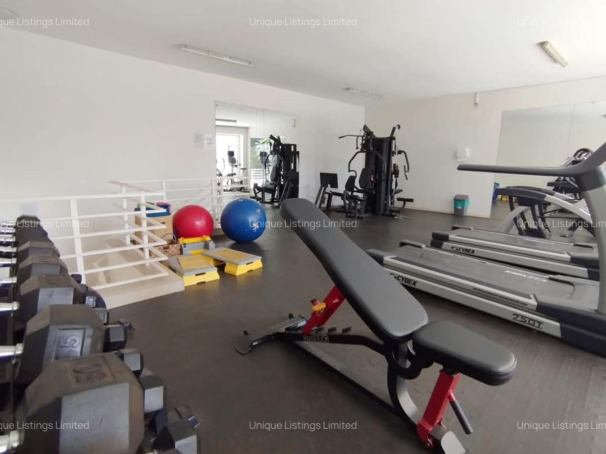 3 Bed Apartment with En Suite in Lavington - 12