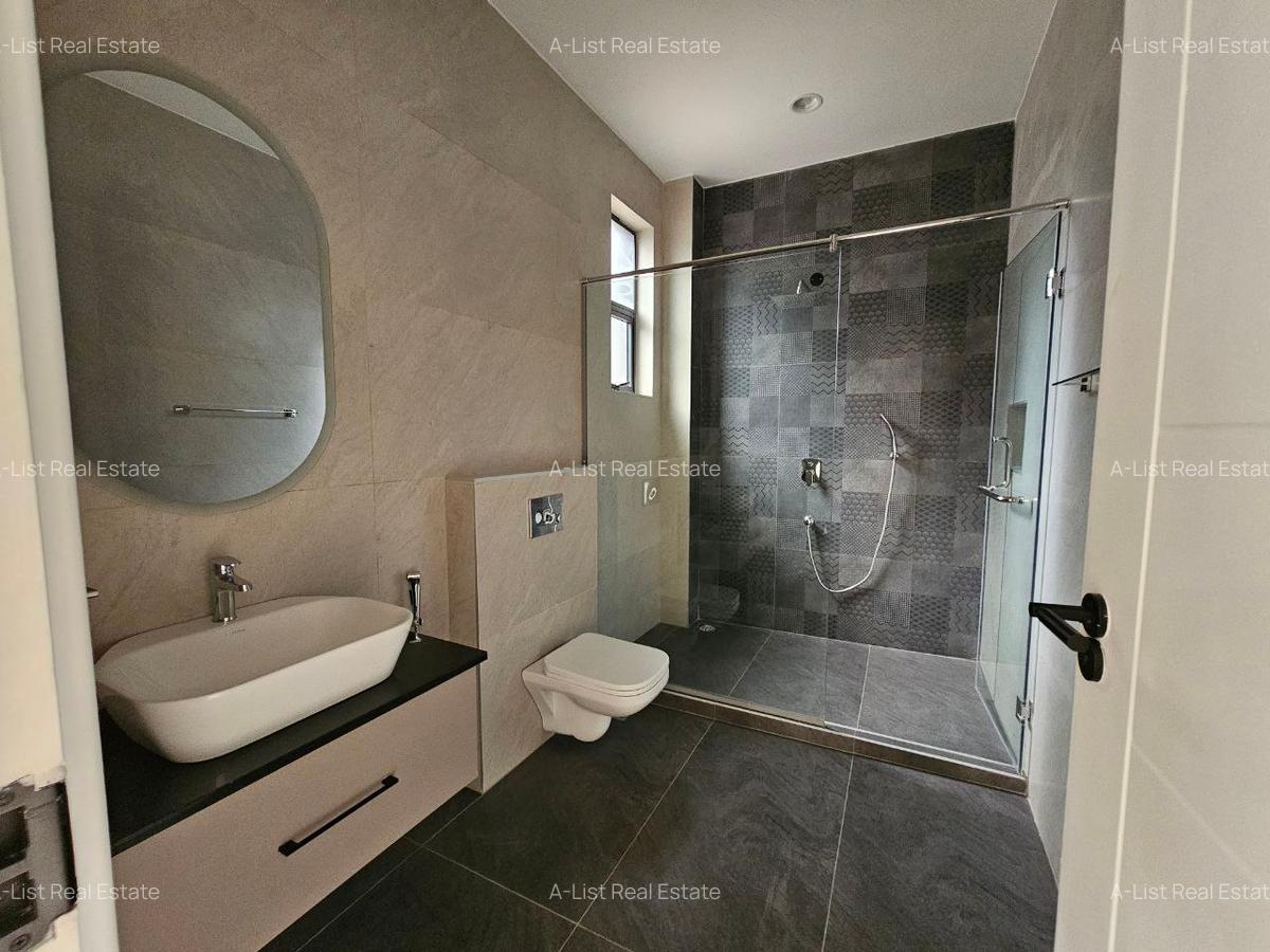 5 Bed Villa with En Suite at Muthangari Road - 11