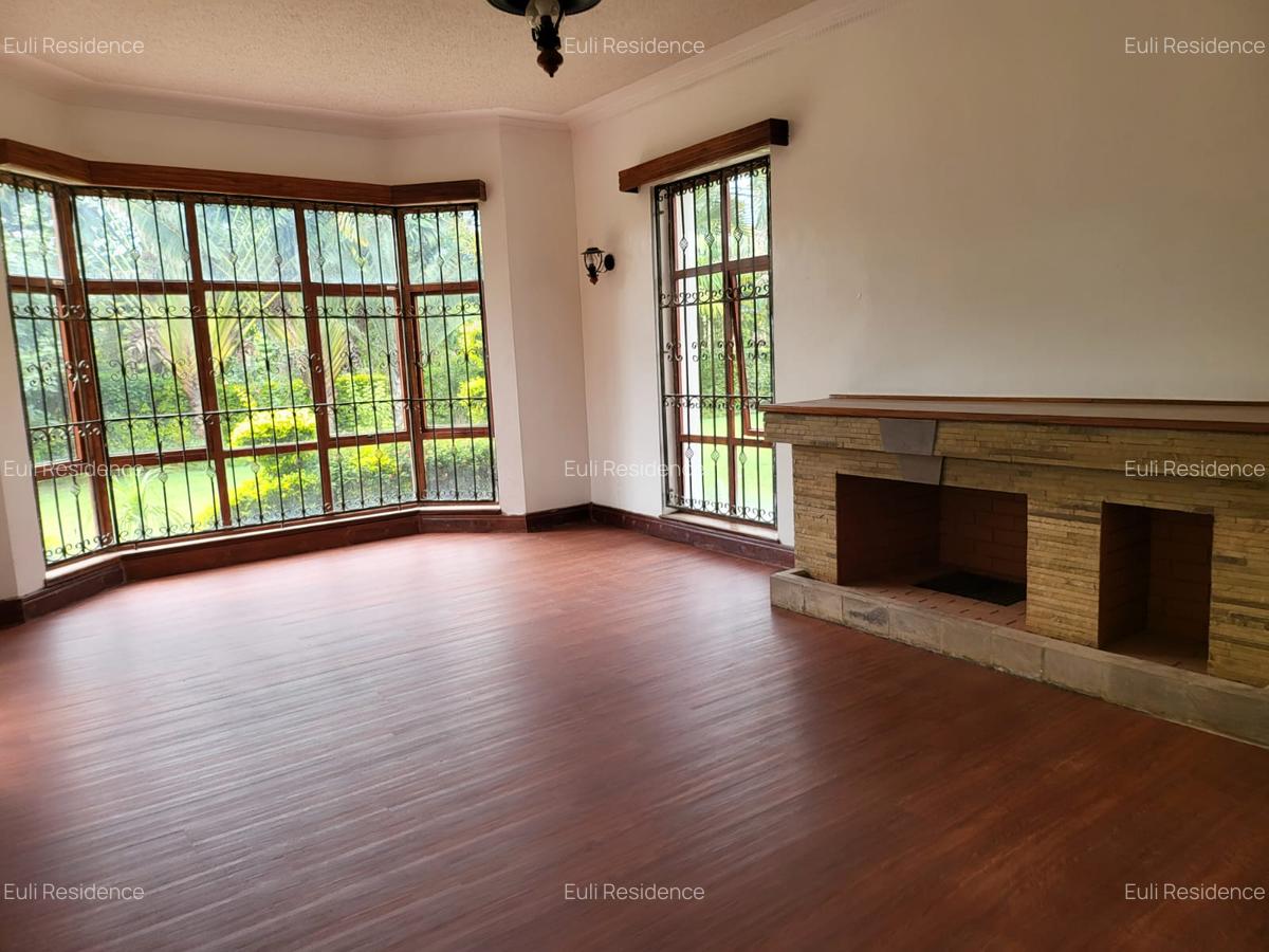 5 Bed Townhouse with En Suite at Runda Drive - 4