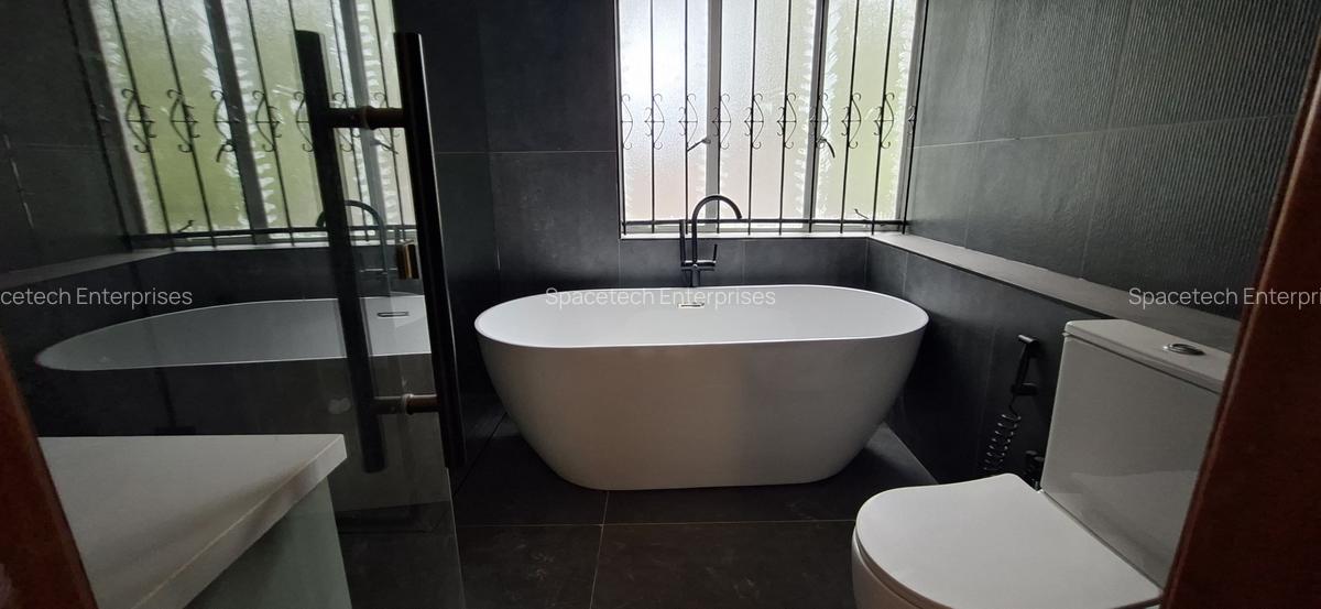 4 Bed House with En Suite in Muthaiga - 10