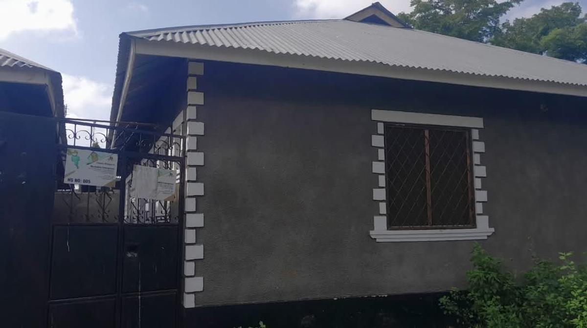 10 Bed House with Borehole at Bamburi - 3