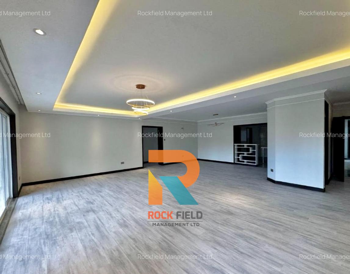 3 Bed Apartment with En Suite in Riverside - 9