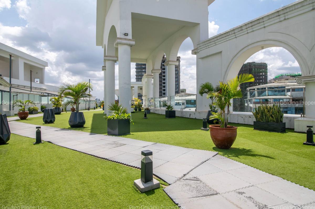 2 Bed Apartment with En Suite in Parklands - 19