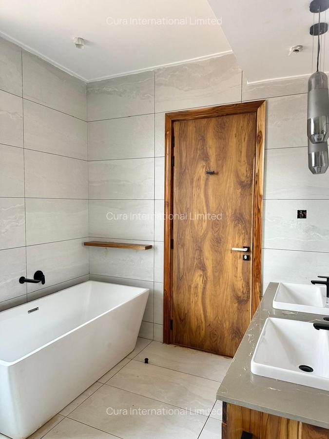 4 Bed Apartment in Loresho - 10