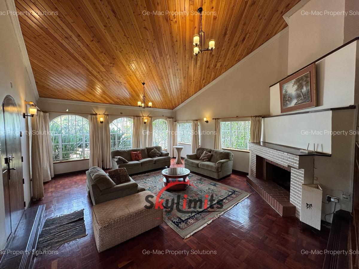 5 Bed House with En Suite in Runda - 9