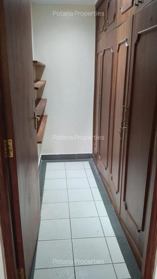 4 Bed House with En Suite in Muthaiga - 12