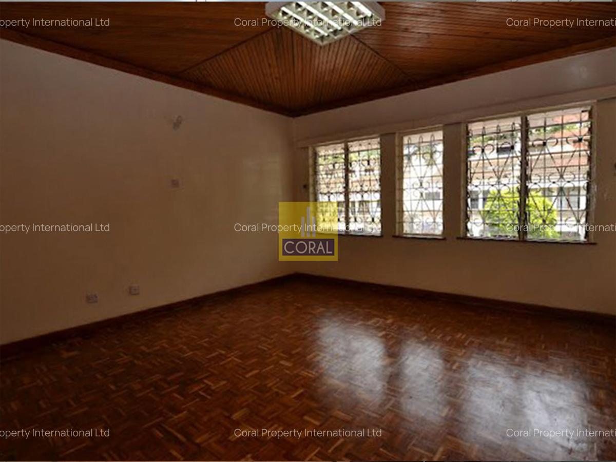 4 Bed Townhouse in Westlands Area - 17