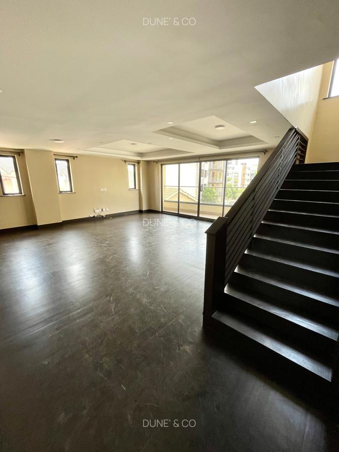 4 Bed Apartment with En Suite in Lavington - 2