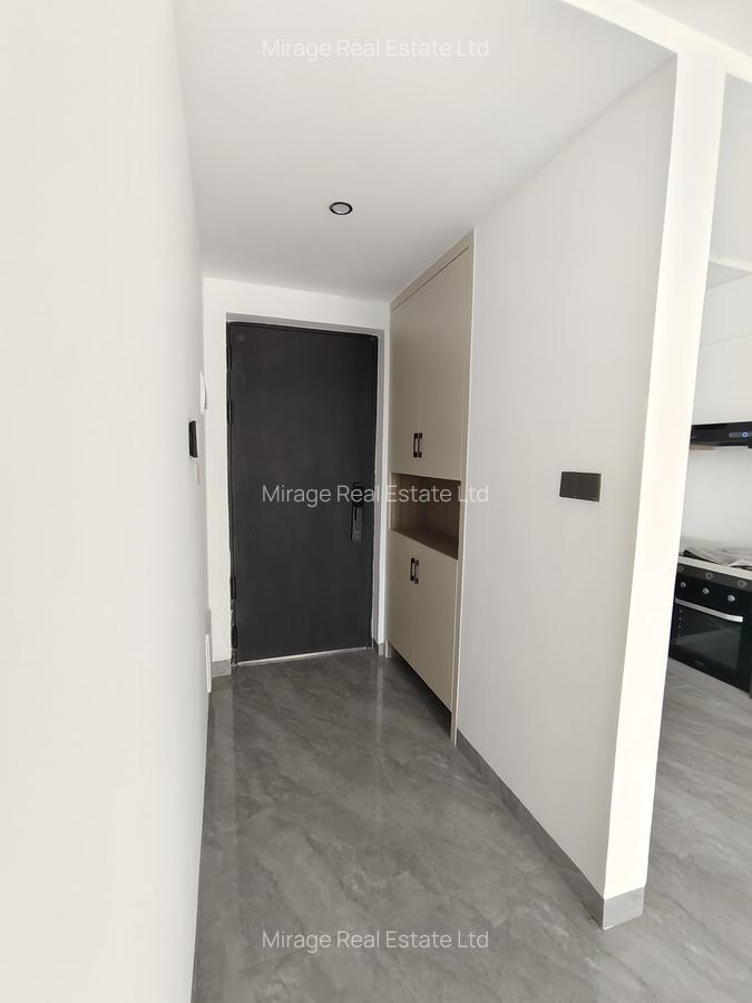 2 Bed Apartment with Swimming Pool in Kilimani - 14