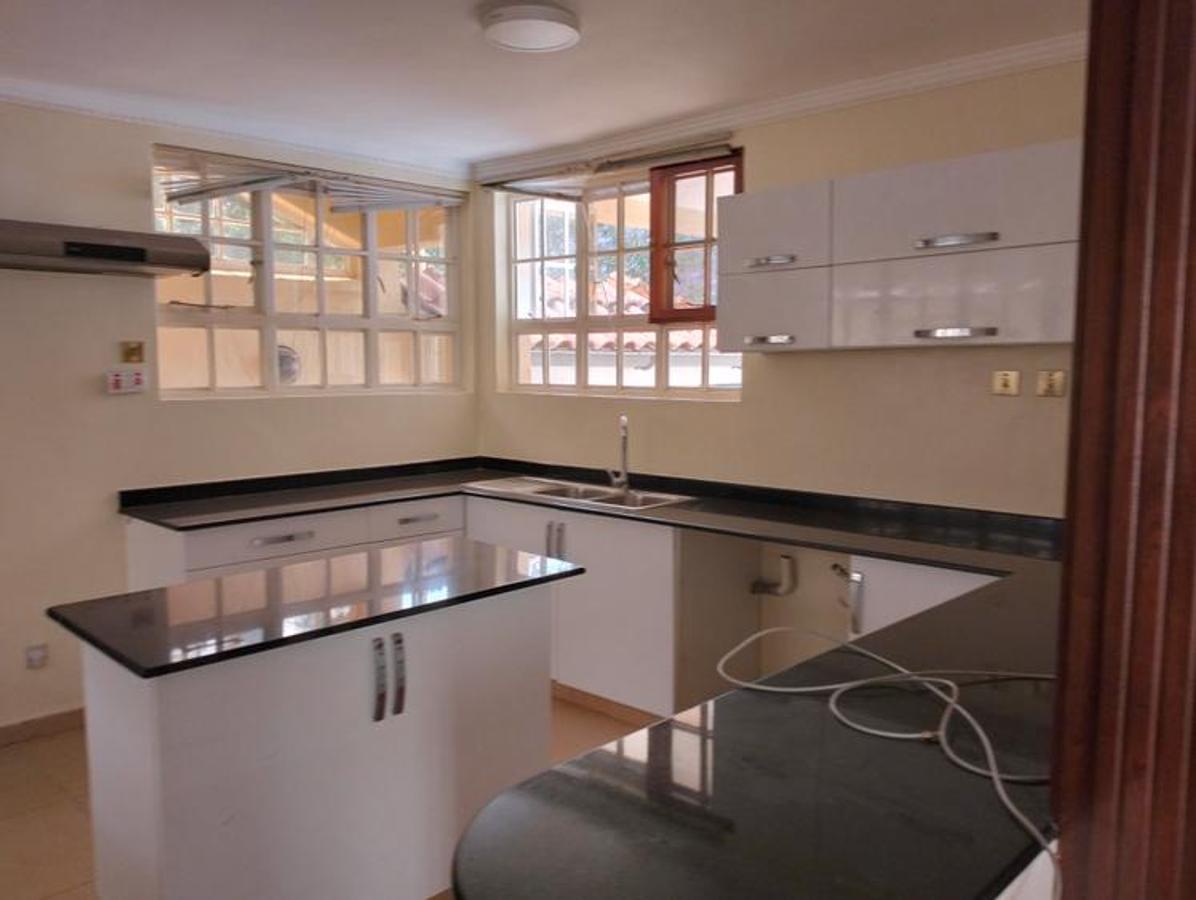 4 Bed Townhouse with En Suite at Kyuna Rise - 4