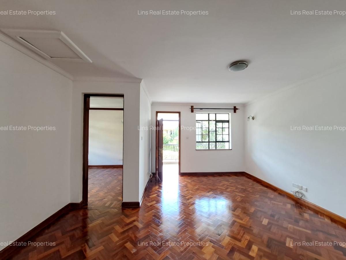 4 Bed Townhouse with En Suite in Kitisuru - 12