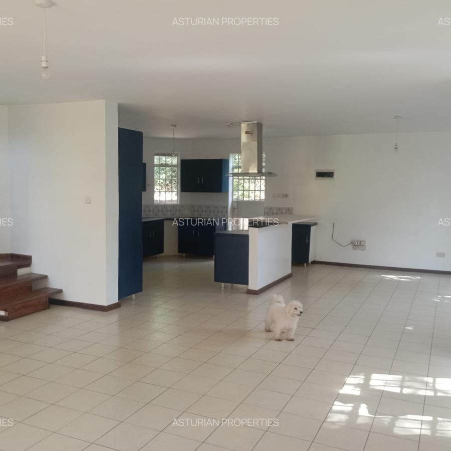 4 Bed Villa with En Suite in Westlands Area - 6