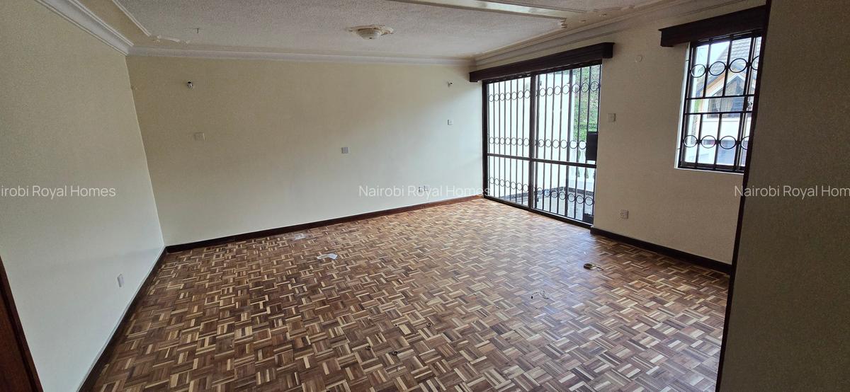 4 Bed Townhouse with En Suite at Lavington Green - 19