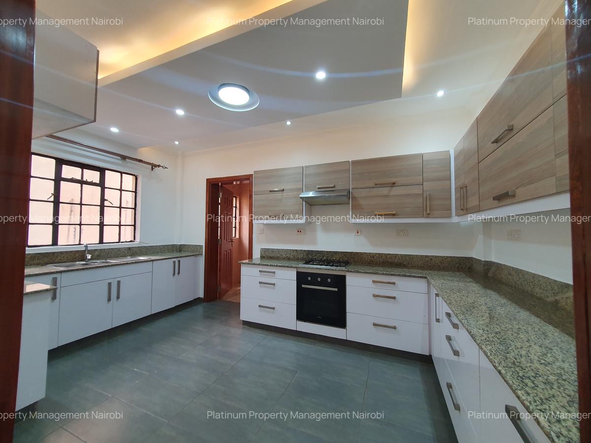 2 Bed Apartment with En Suite at Rhapta Rd - 3