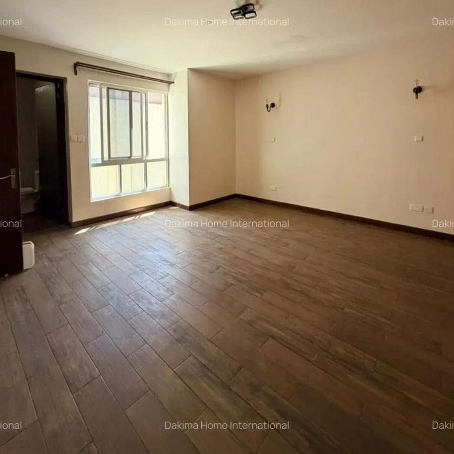 4 Bed Apartment with En Suite in General Mathenge - 7