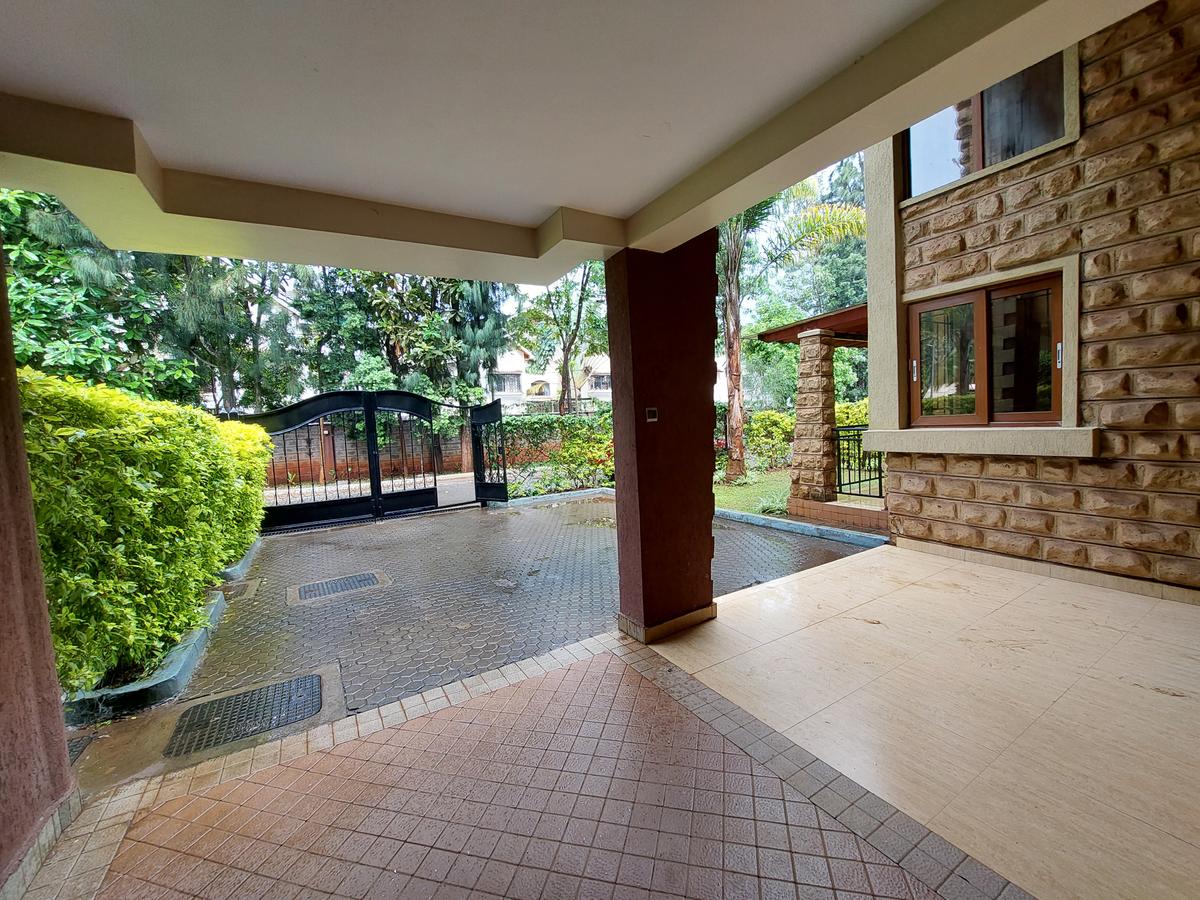 5 Bed Townhouse with En Suite at Chalbi Drive - 10