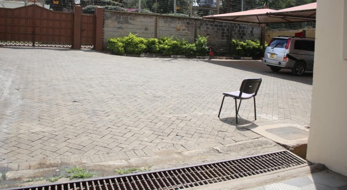 Commercial Property with Service Charge Included in Upper Hill - 10