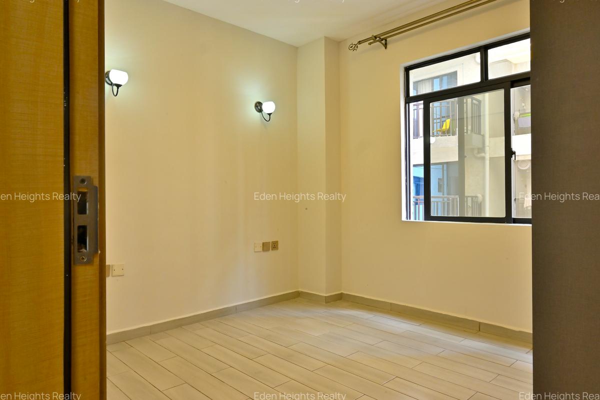 2 Bed Apartment with En Suite at Othaya Road - 6