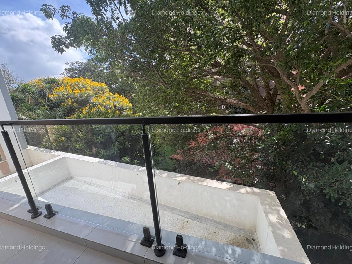 2 Bed Apartment with En Suite at Brookside - 1