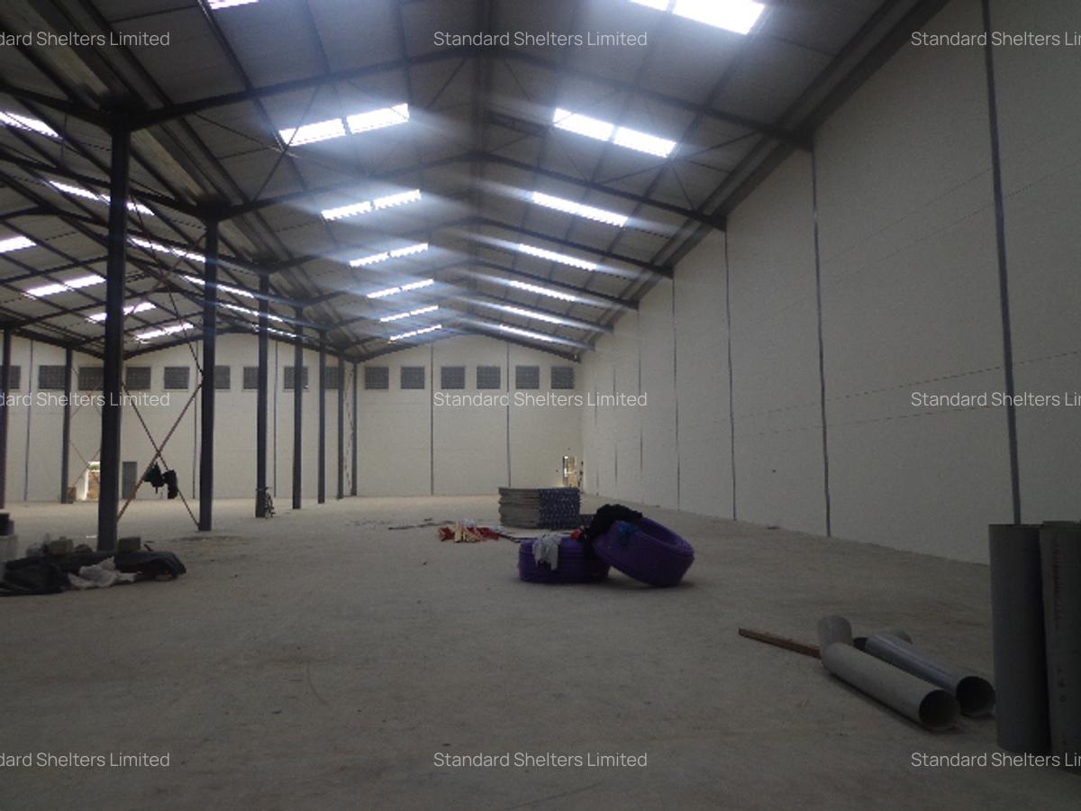 6,500 ft² Warehouse with Backup Generator in Industrial Area - 8
