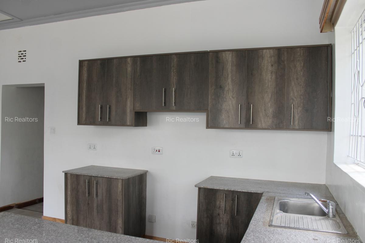 2 Bed Townhouse with Borehole in Karen - 4