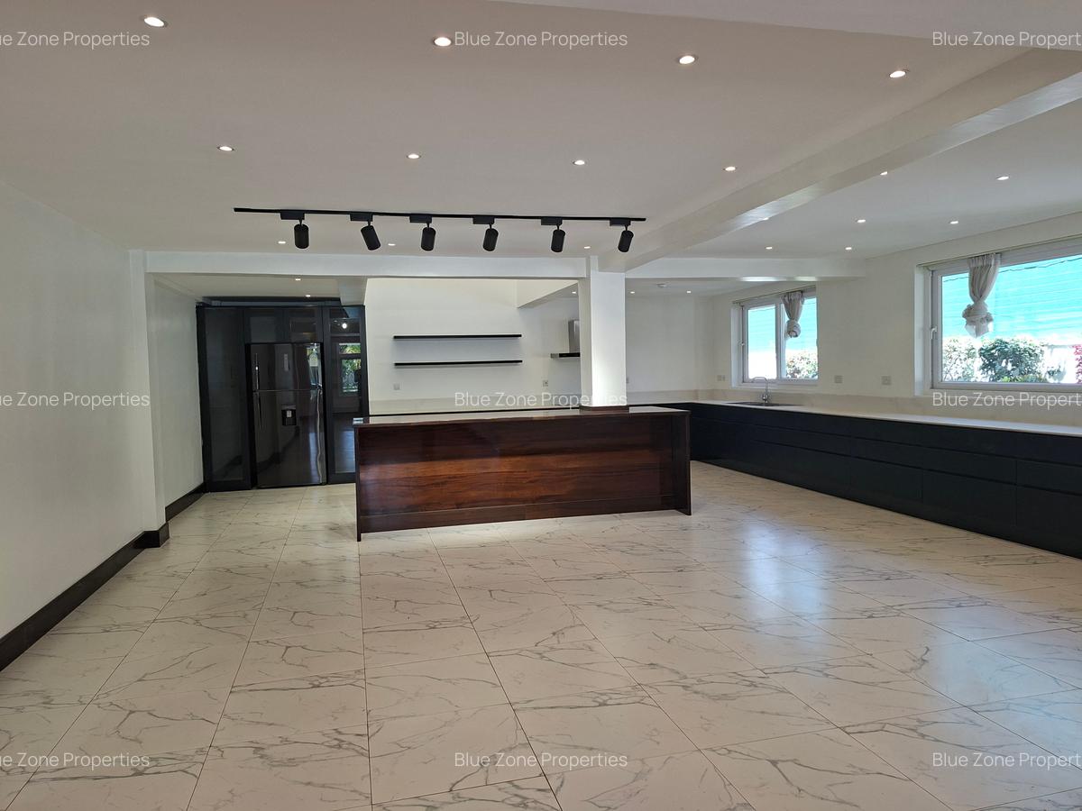 5 Bed House with En Suite at Off Benin Dr - 9