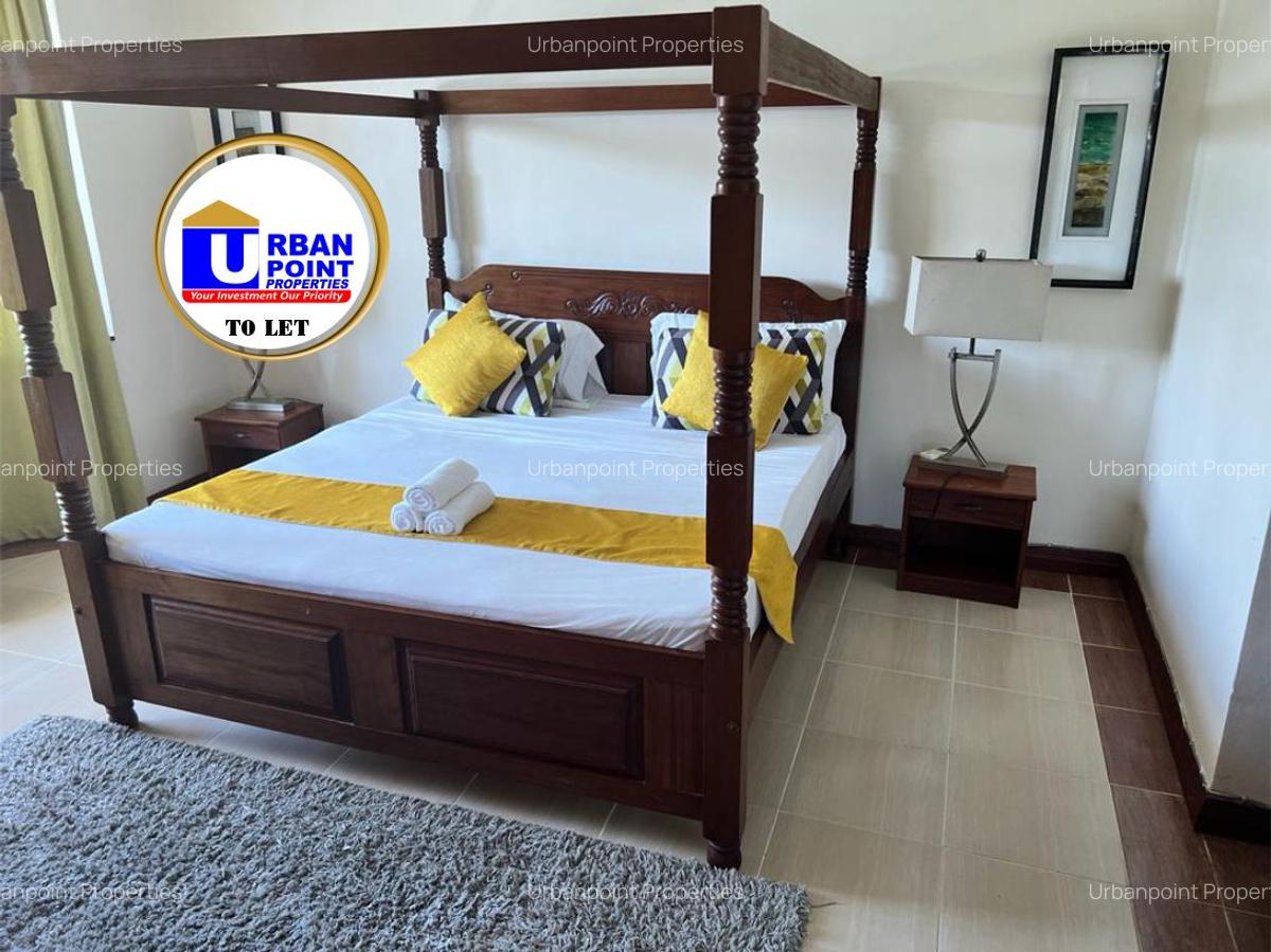 Serviced 2 Bed Apartment with En Suite in Nyali Area - 14