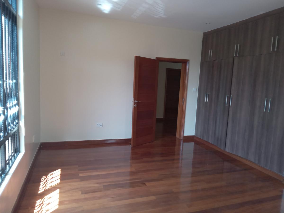 5 Bed House with En Suite at Runda Area - 10