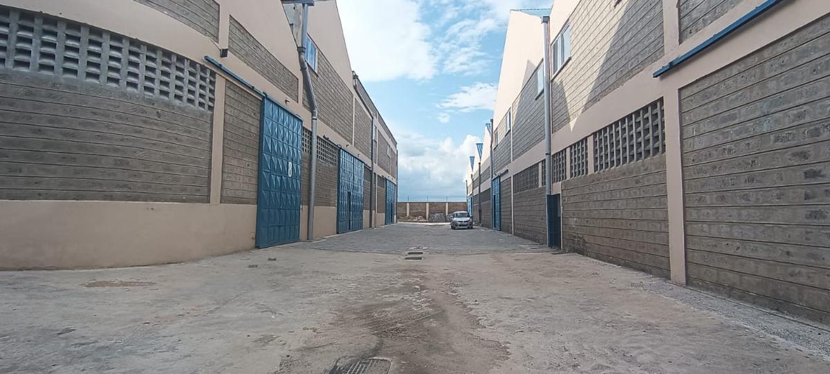 7,500 ft² Warehouse with Parking in Eastern ByPass - 4