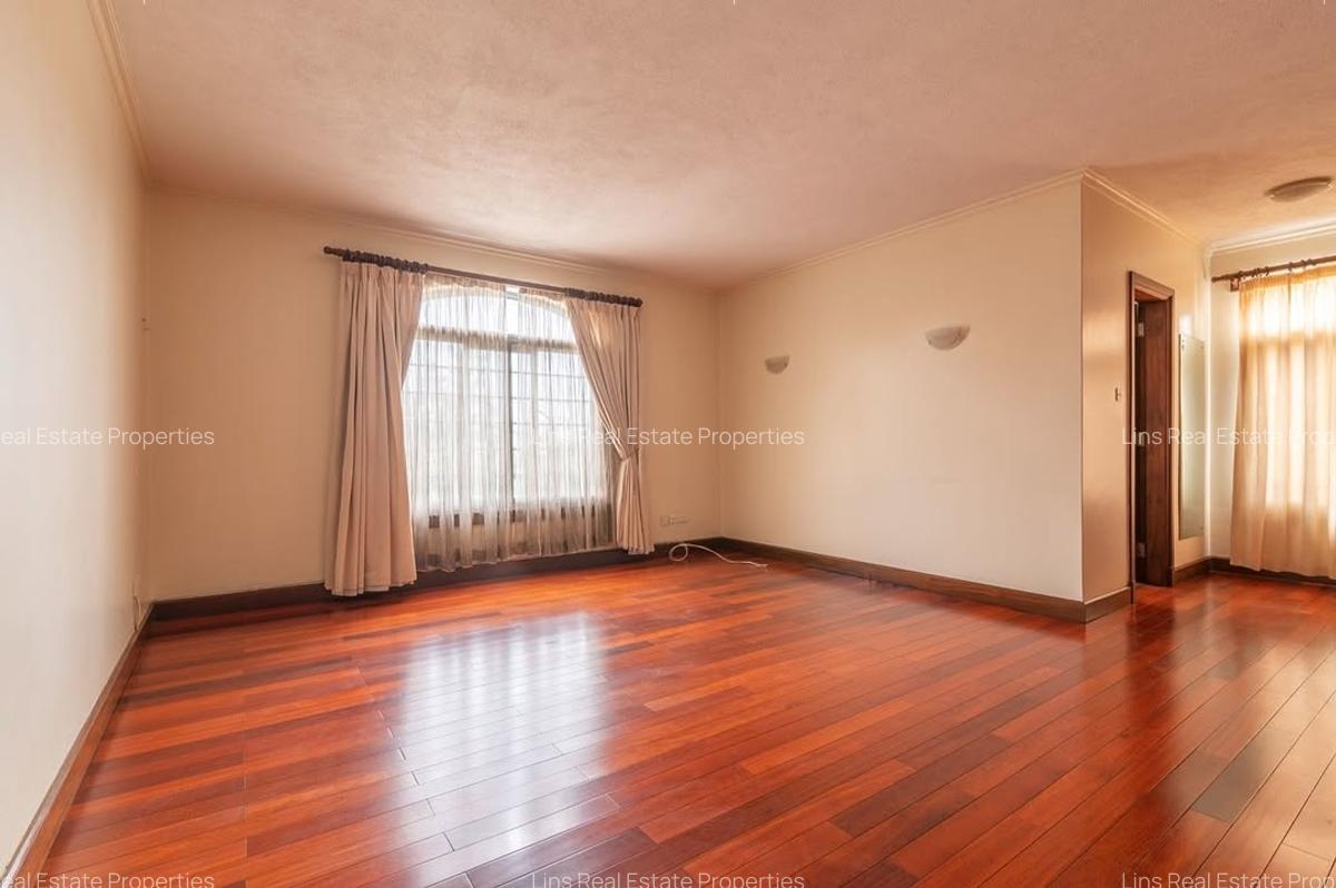 Serviced 3 Bed Apartment with En Suite in Riverside - 6