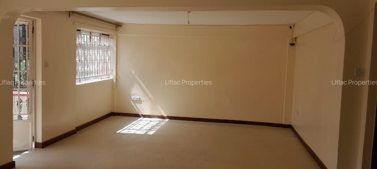 4 Bed Apartment with En Suite in Parklands - 6