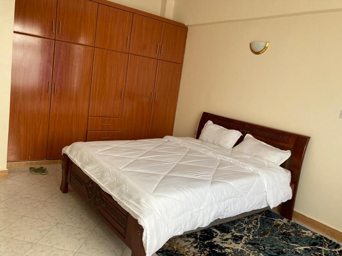 Serviced 2 Bed Apartment with En Suite at Kenyatta Highway - 10