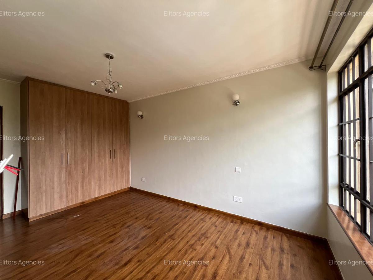 3 Bed Apartment with En Suite at Othaya Road - 17