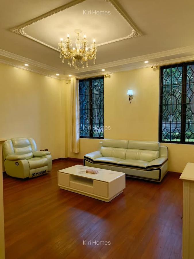 5 Bed Townhouse with En Suite in Gigiri - 2