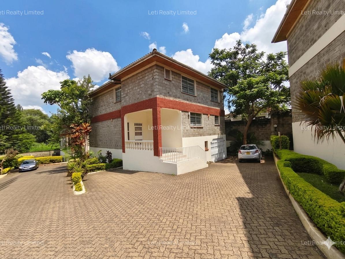 5 Bed Townhouse with En Suite in Lavington - 1