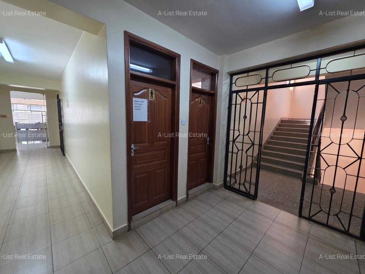 4 Bed Apartment with En Suite at 4Th Parklands - 19