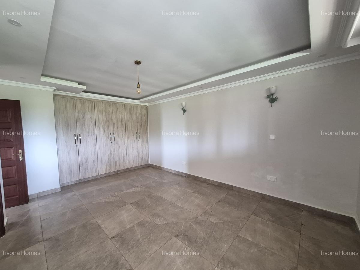 4 Bed House in Kiambu Road - 18