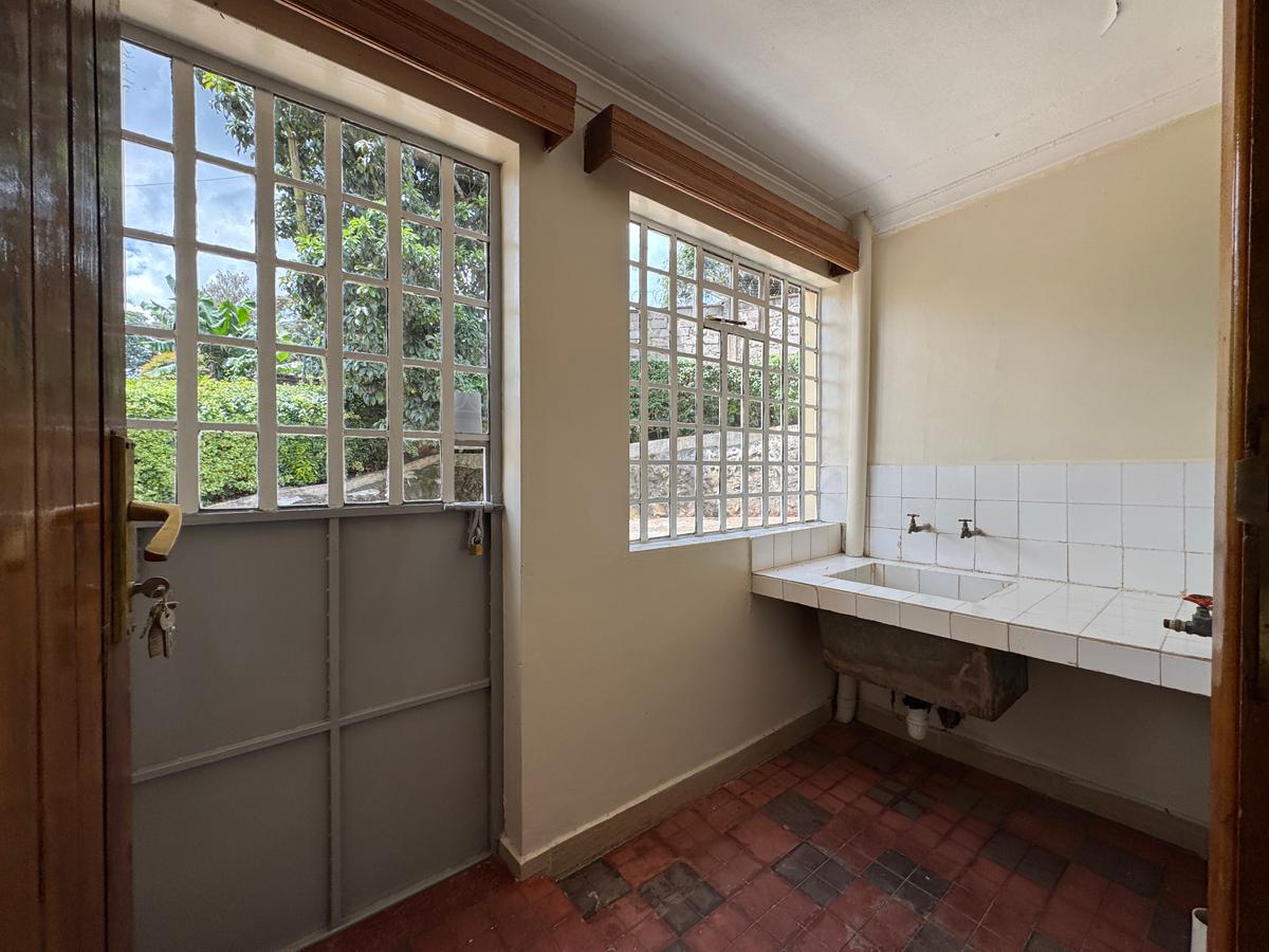 3 Bed House with En Suite in Loresho - 12