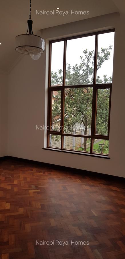 5 Bed Townhouse with En Suite at Lifestyle Townhouse - 9