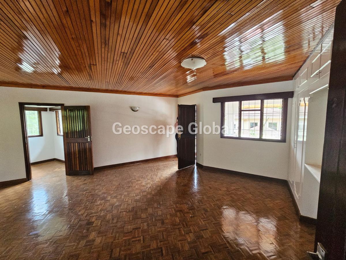 5 Bed House with En Suite in Gigiri - 14