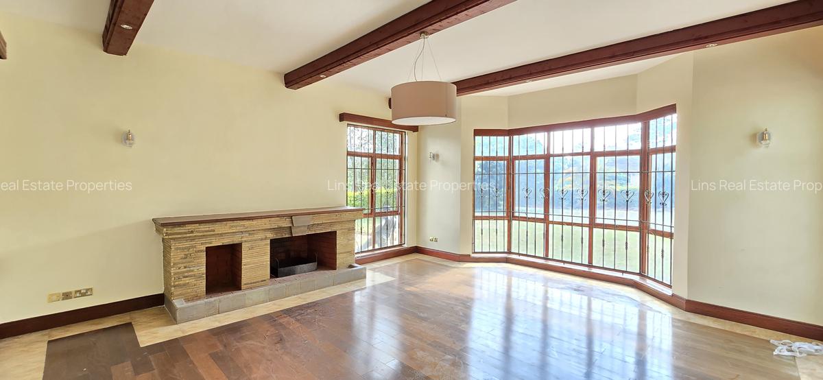 5 Bed Townhouse with En Suite in Runda - 11