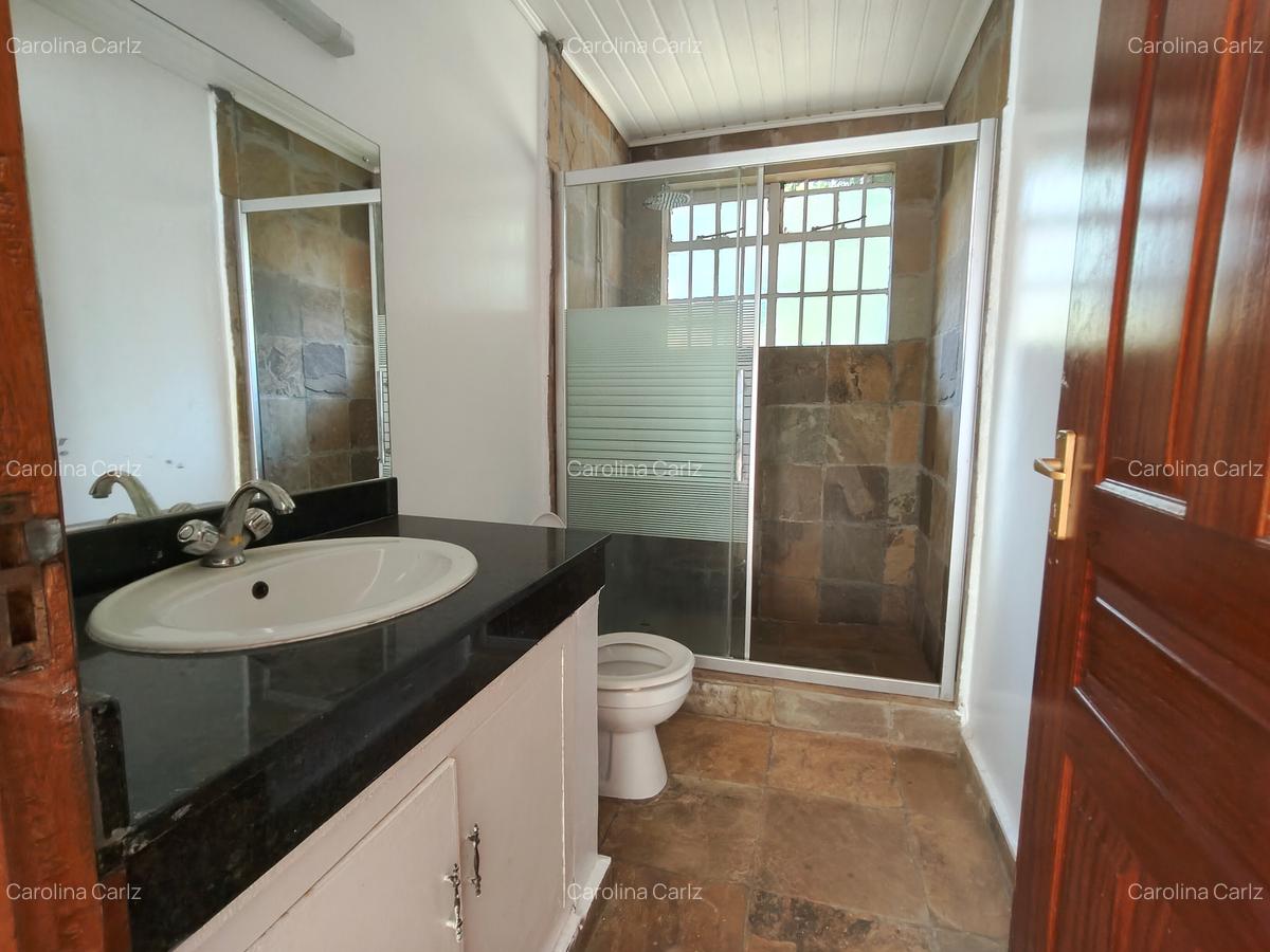 4 Bed Townhouse with En Suite at Spring Valley - 9