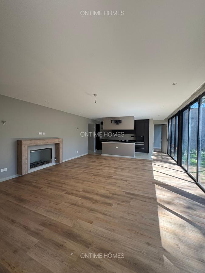 4 Bed Villa with En Suite at Runda - 2