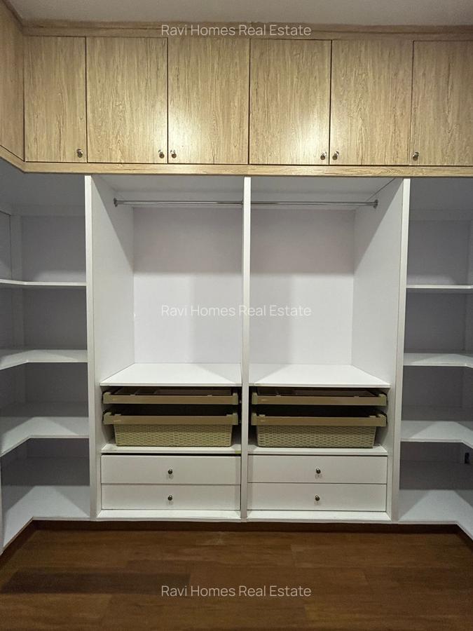 4 Bed Apartment with En Suite in Spring Valley - 10