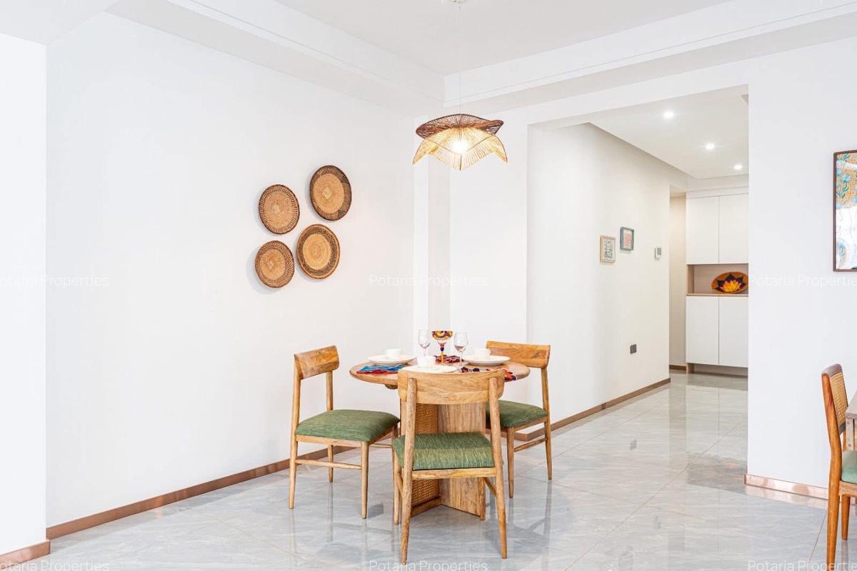 Serviced 2 Bed Apartment with En Suite in Riverside - 13